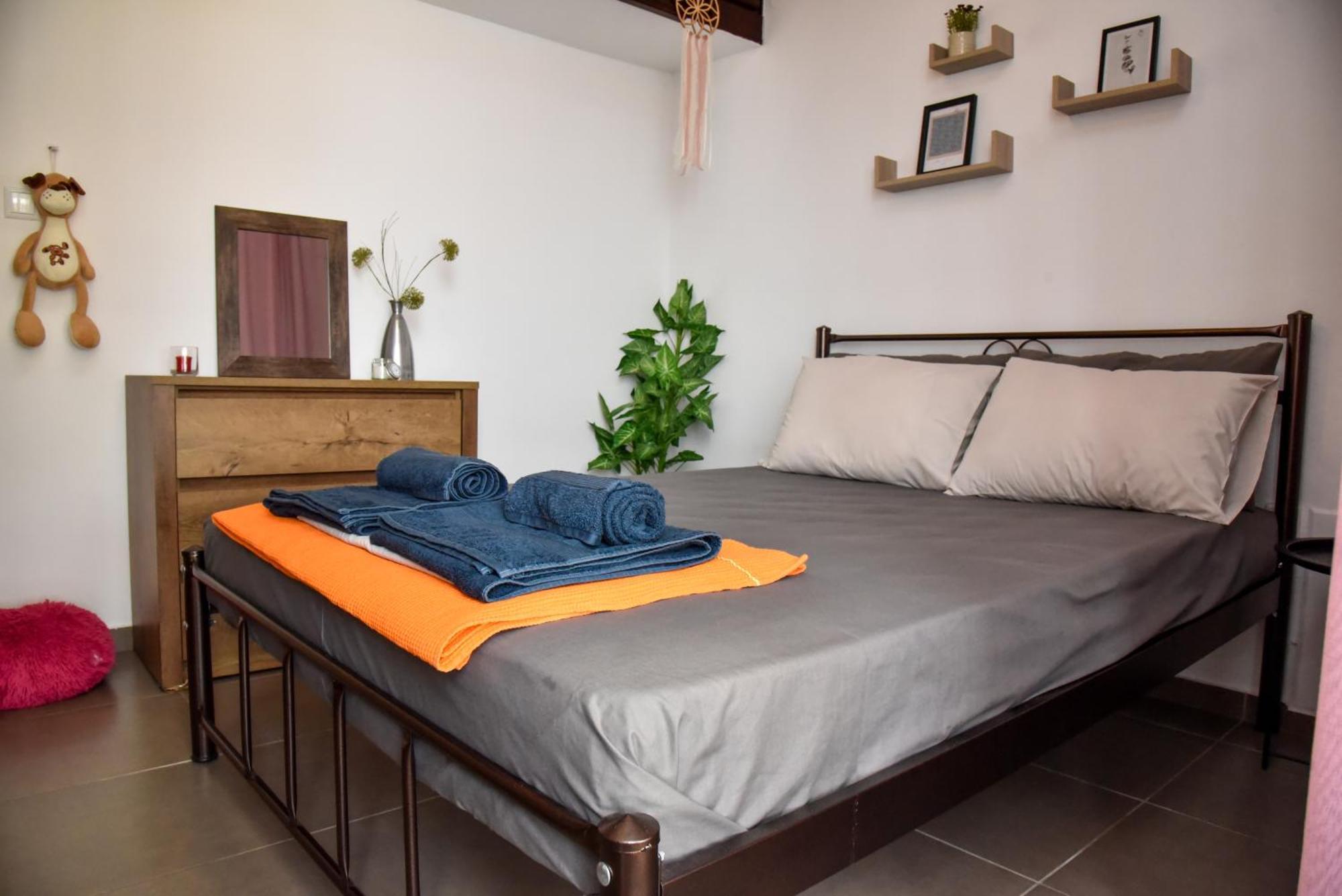 Beach Apartment ปาเลออน ซิฟลิคิออน ภายนอก รูปภาพ