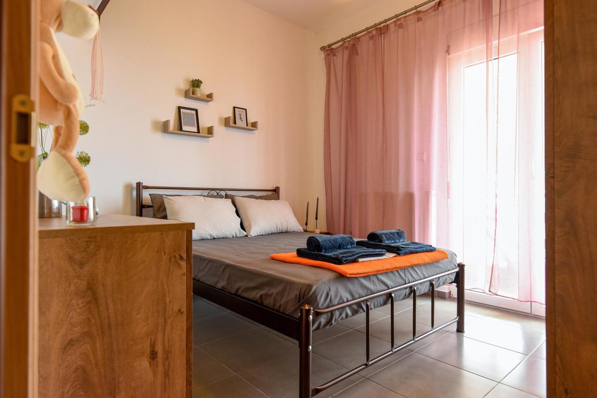 Beach Apartment ปาเลออน ซิฟลิคิออน ภายนอก รูปภาพ